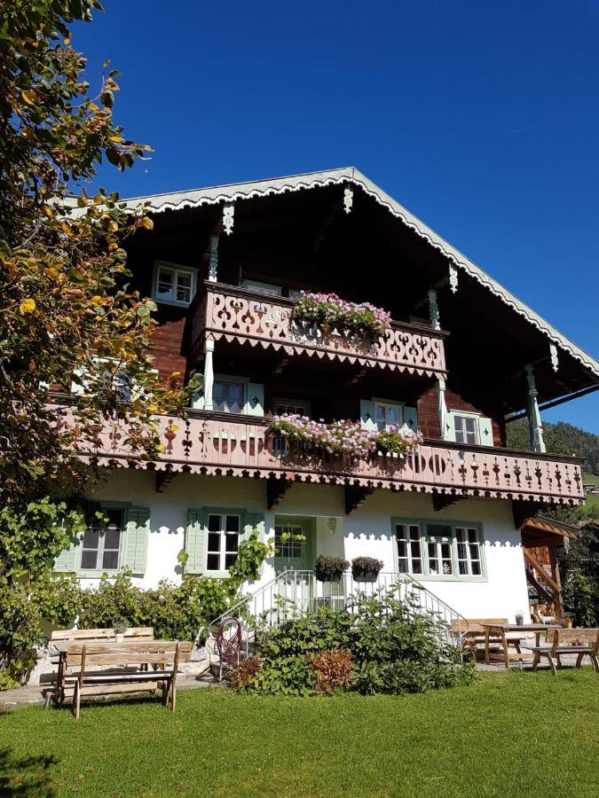 Villa Zeppelin - App Bergkristall Bramberg am Wildkogel Exterior foto